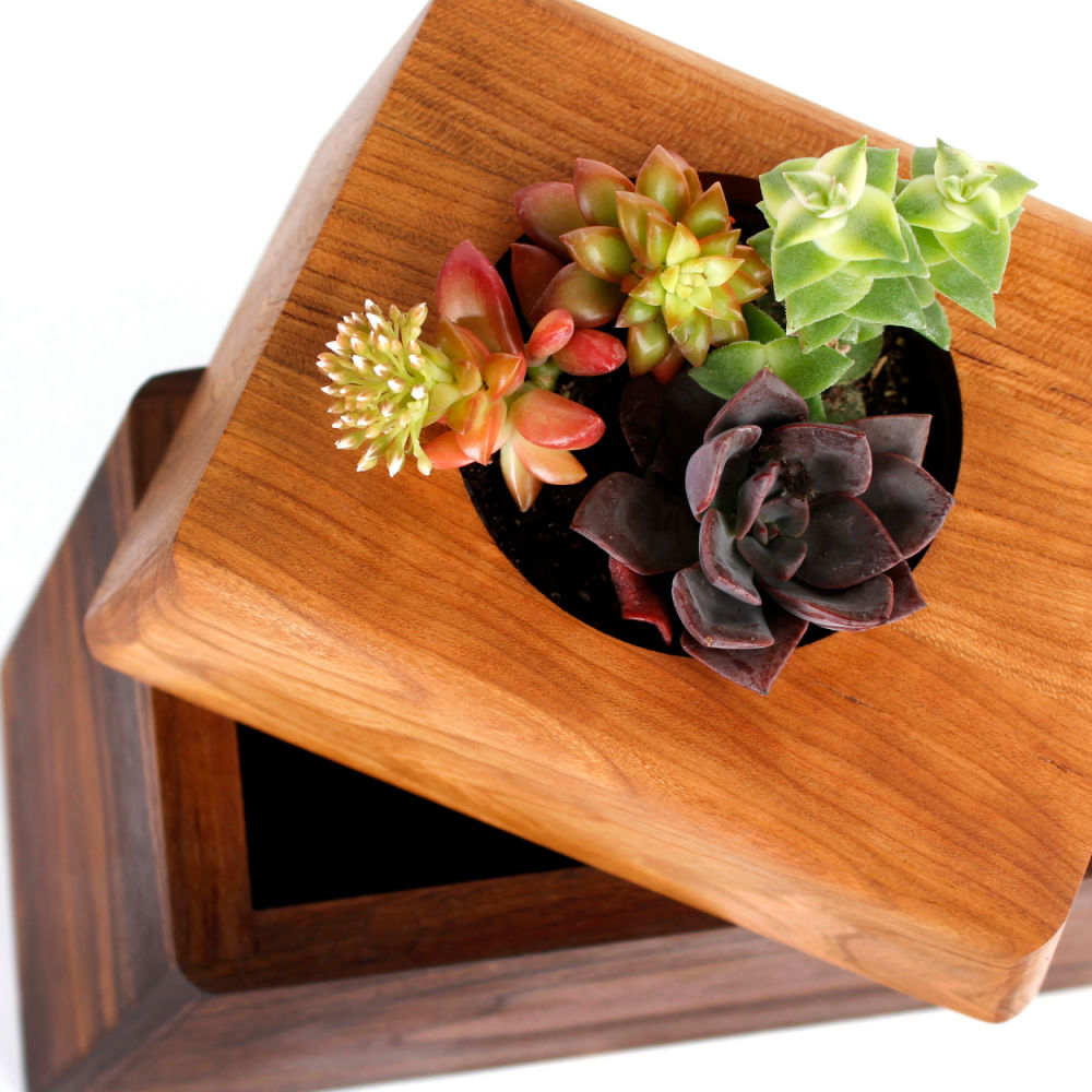 The Living Urn Planter™ - Heaven Bound
